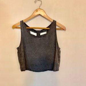 Brandy Melville loose crop
